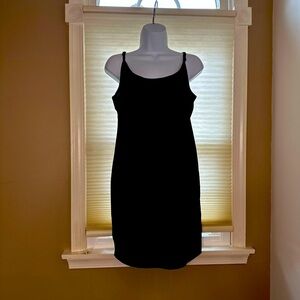 NWT Black slip size XL